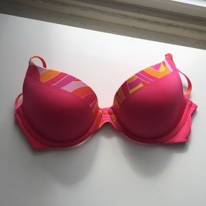 Victoria’s Secret retro-style push-up bra